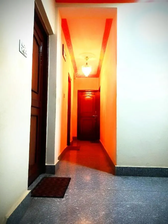 Shri Holy Family Guest House Κατμαντού 0*,