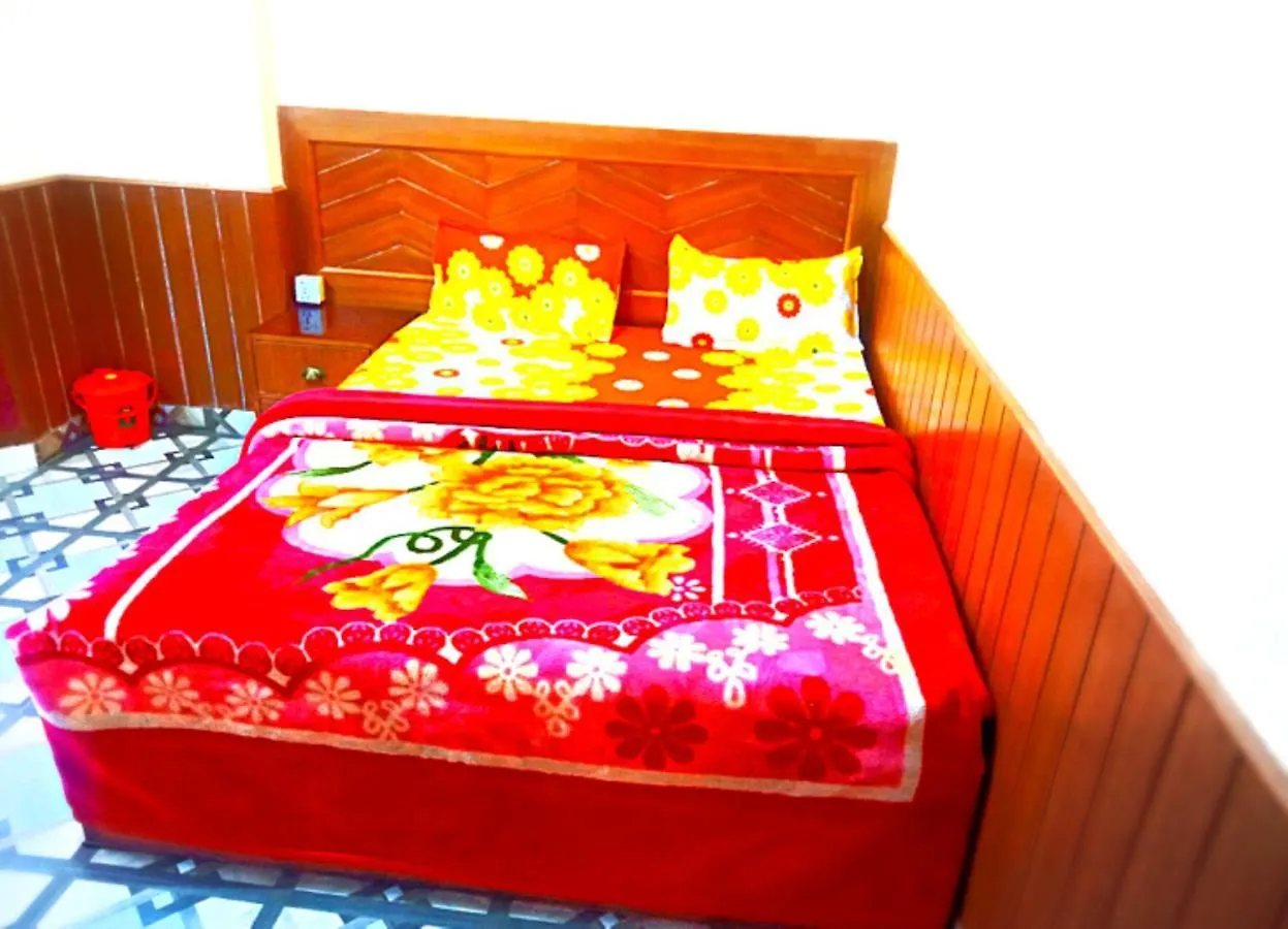 Shri Holy Family Guest House Κατμαντού